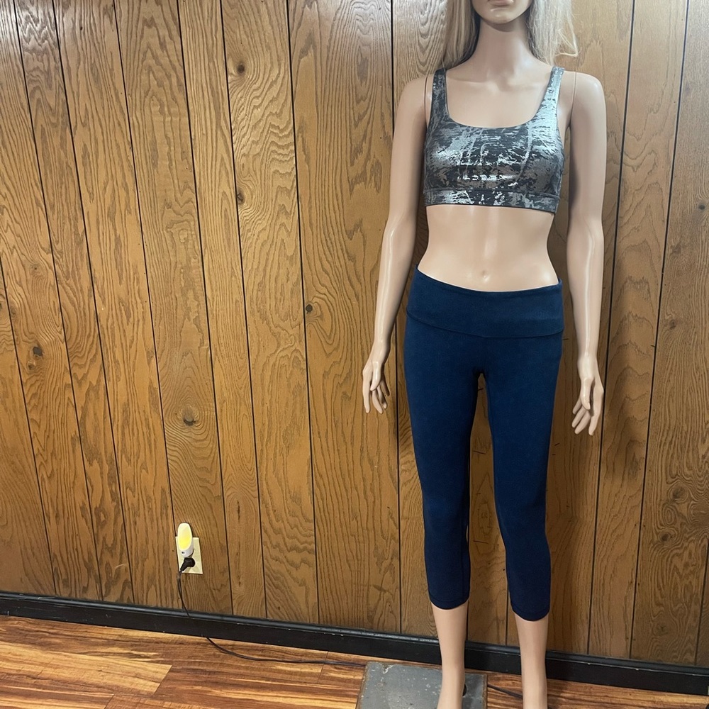Lululemon" Wunder Under Crop
